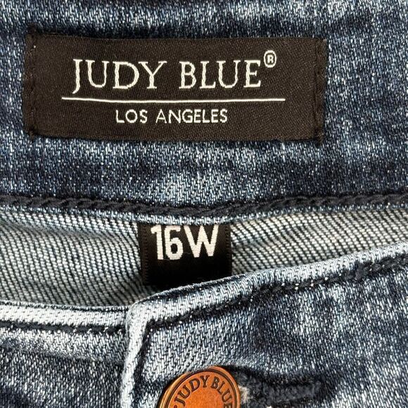 Judy Blue Boyfriend Fit Distressed Jeans Size 16W - Picture 2 of 9